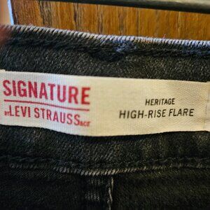 Levi Strauss Signature HIgh Rise Flare Black Jeans